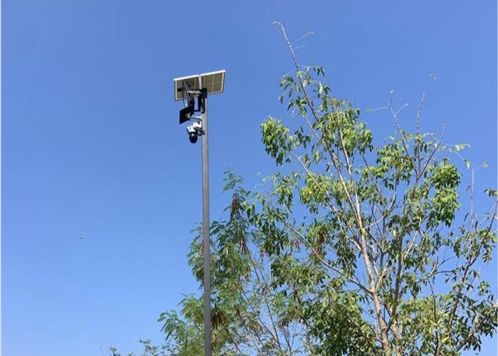 SOLAR STREETLIGHTS WITH CCTV CAMERA